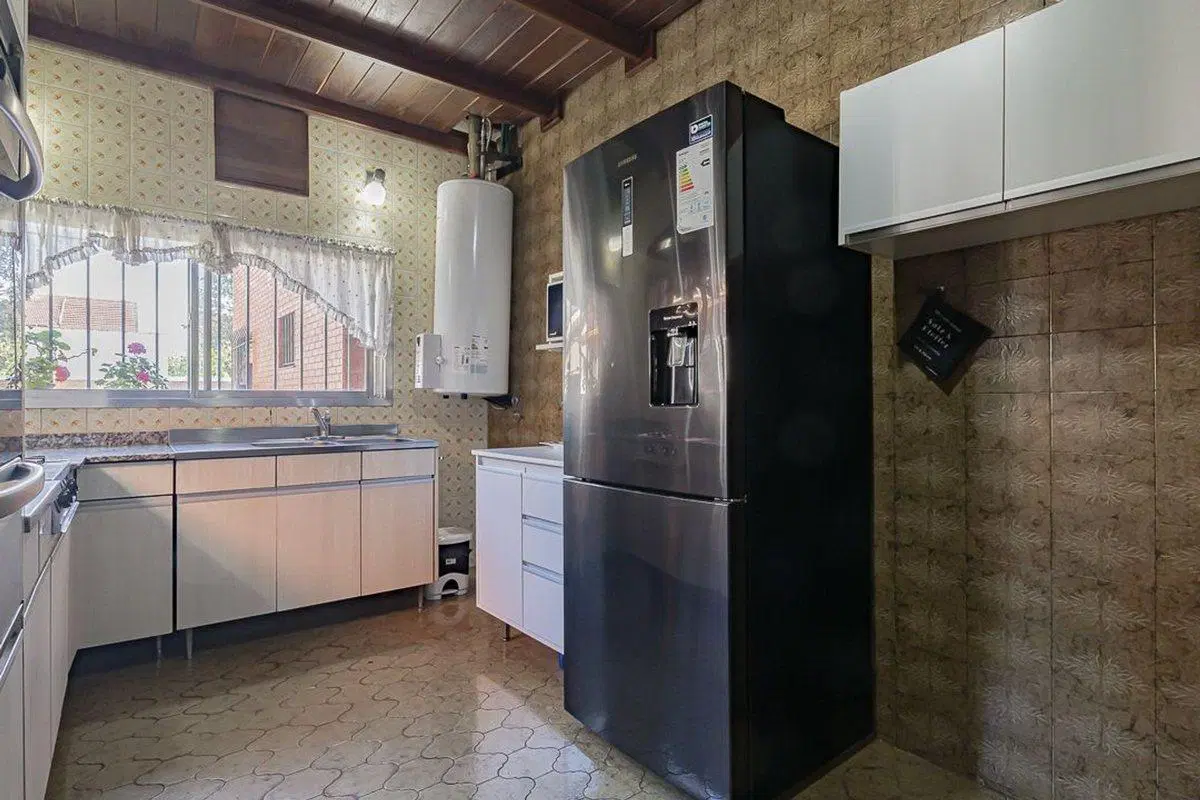 VENTA CASA C/ PISCINA JARDIN QUINCHO EN HURLINGHAM 5