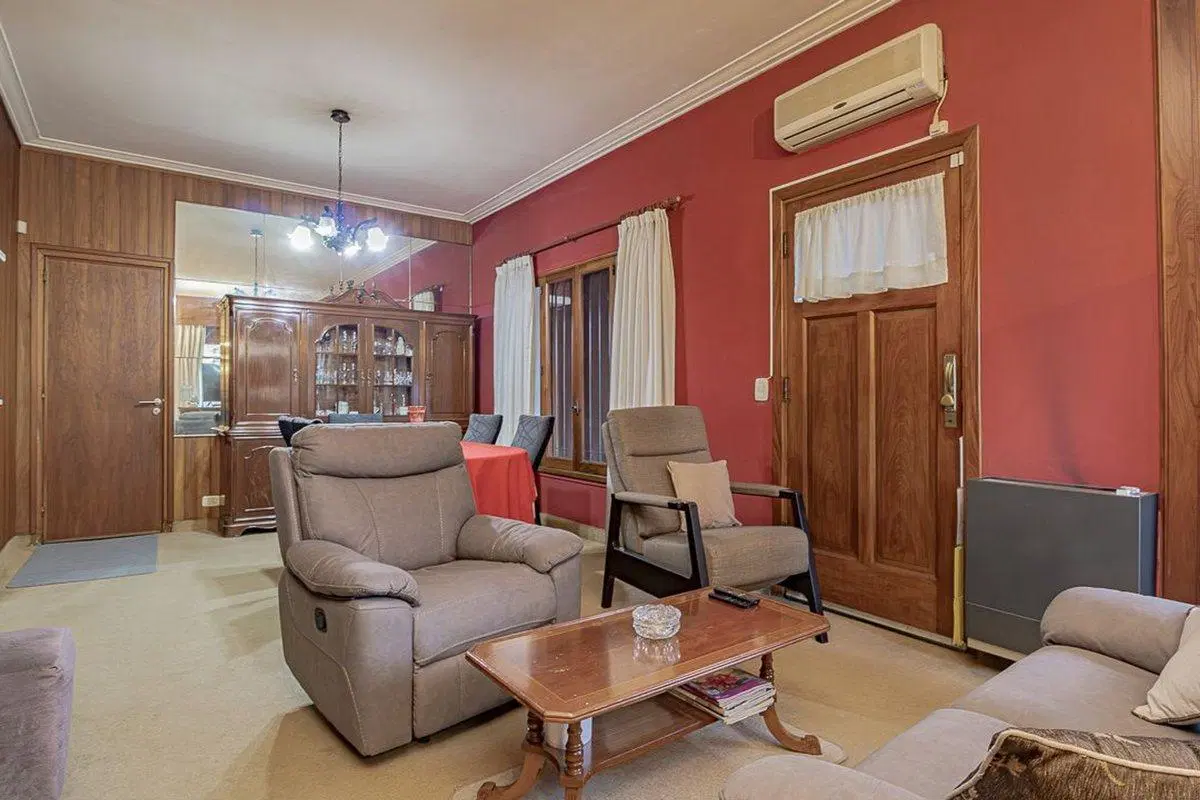 VENTA CASA C/ PISCINA JARDIN QUINCHO EN HURLINGHAM 2