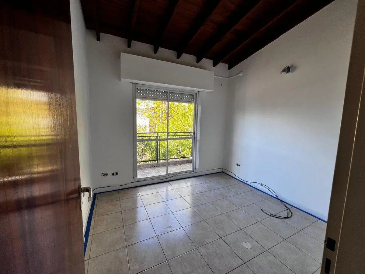 ALQUILER DEPTO 2 AMB. CON BALCON EN LA TABLADA 4