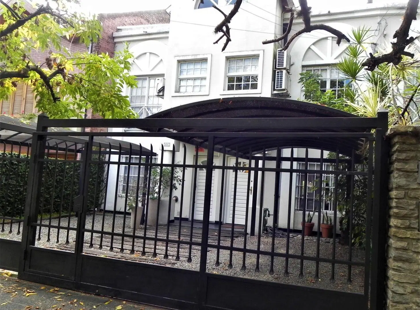 VENTA TRIPLEX EN CIUDAD JARDIN-PERMUTA Y APTO CRED 3