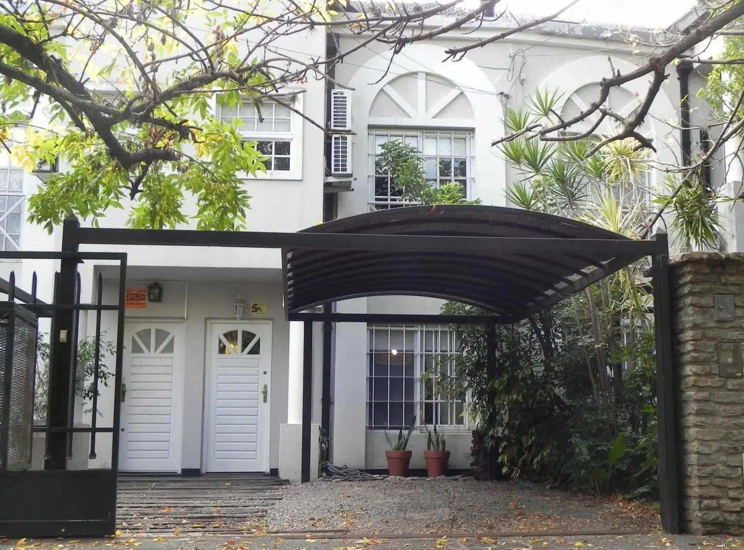 VENTA TRIPLEX EN CIUDAD JARDIN-PERMUTA Y APTO CRED 4