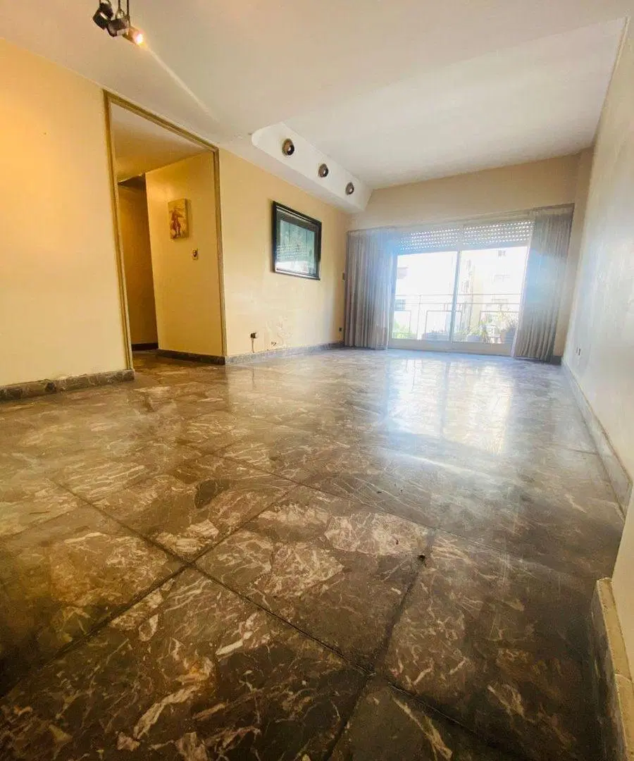 VENTA DEPTO 4 AMBIENTES CON BALCON EN FLORES 4