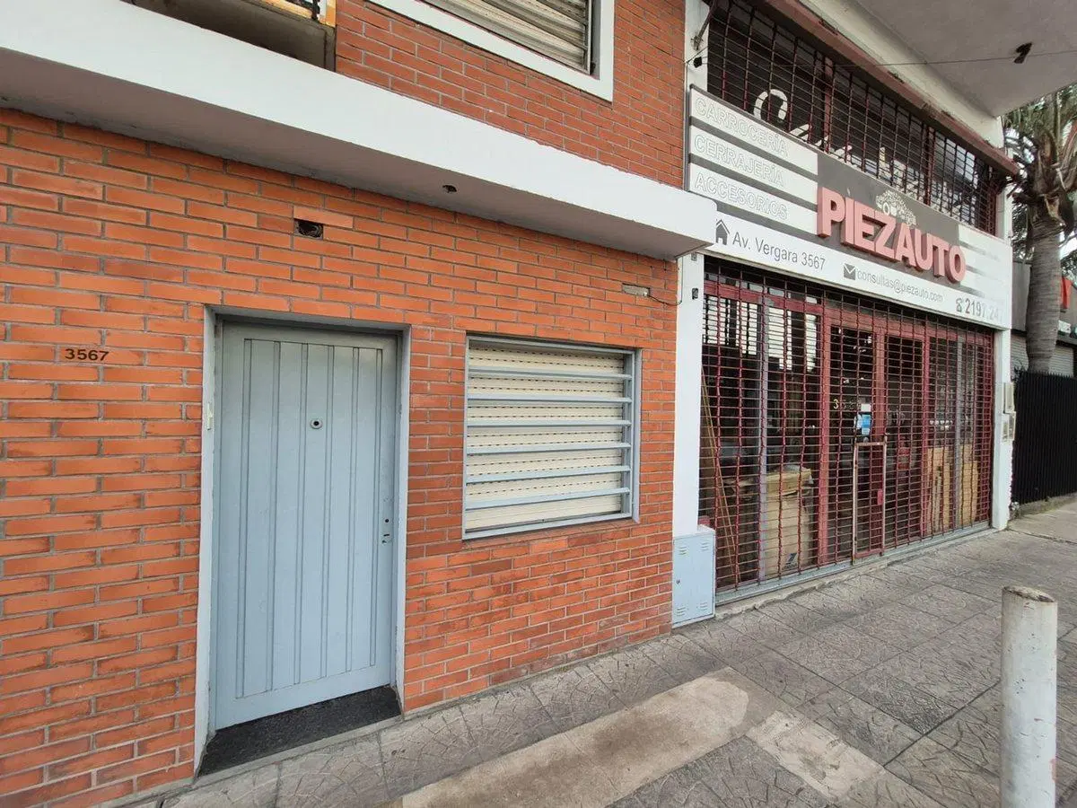 VENTA EN BLOCK 4 DEPTOS MAS LOCAL HURLINGHAM PERMU 3