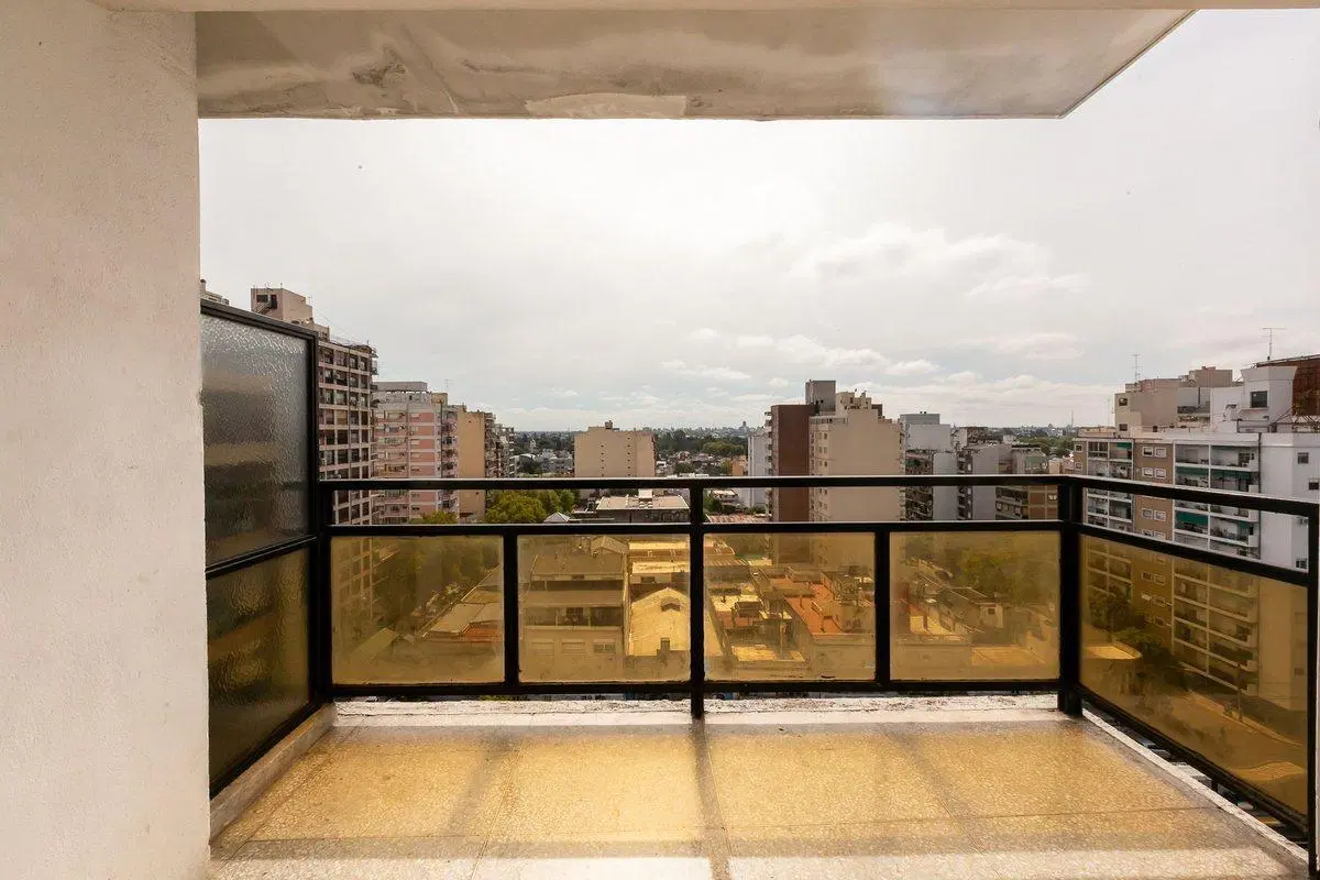 VENTA DPTO 4 AMB EN RAMOS MEJIA C/COCHERA -PERMUTA 2