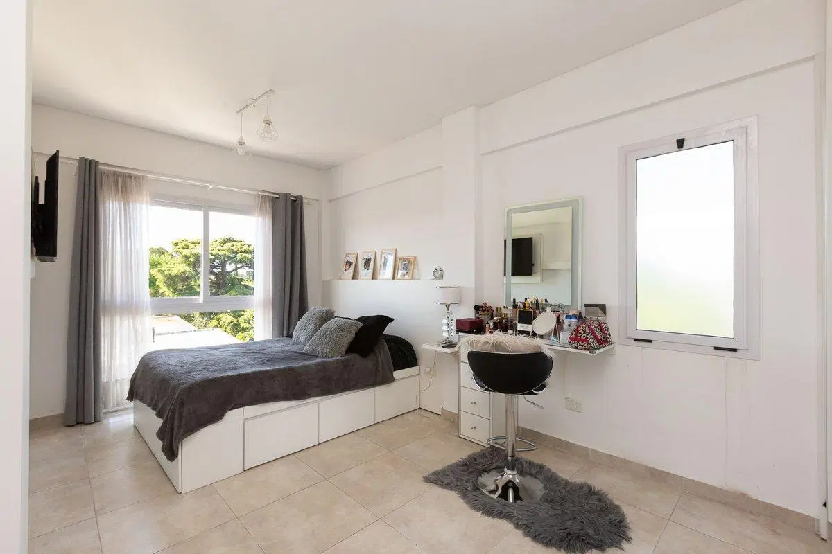 VENTA DPTO 2 AMB C/ BALCON Y DOS COCHERAS- PERMUTA 2