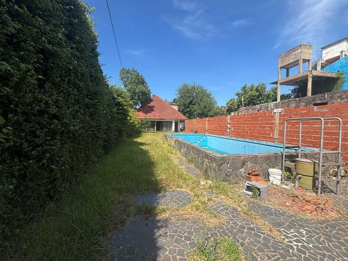 VENTA CASA + 2 GALPONES TERRENO 851 M2 3
