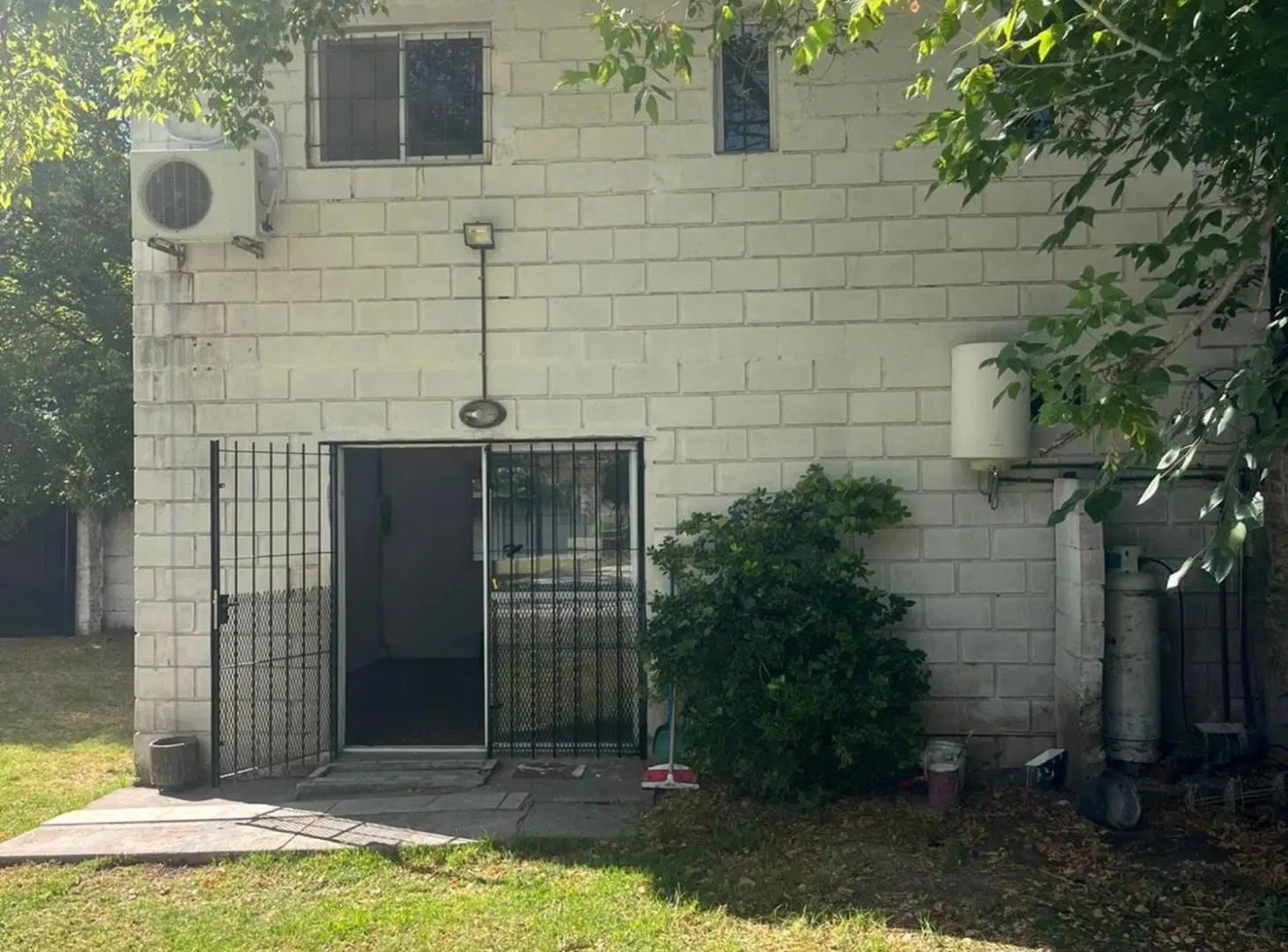 VENTA QUINTA CASA 2AMB+ DPTO MONOAMB-PILETA-MORENO 2