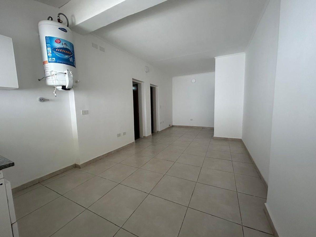 PH 3 AMBIENTES CON PATIO PROPIO SIN EXPENSAS
