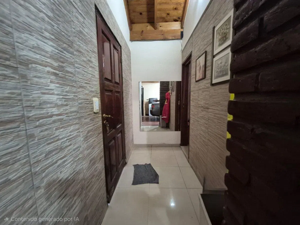 VENTA CASA 4 AMB HURLINGHAM COCHERA PATIO 4