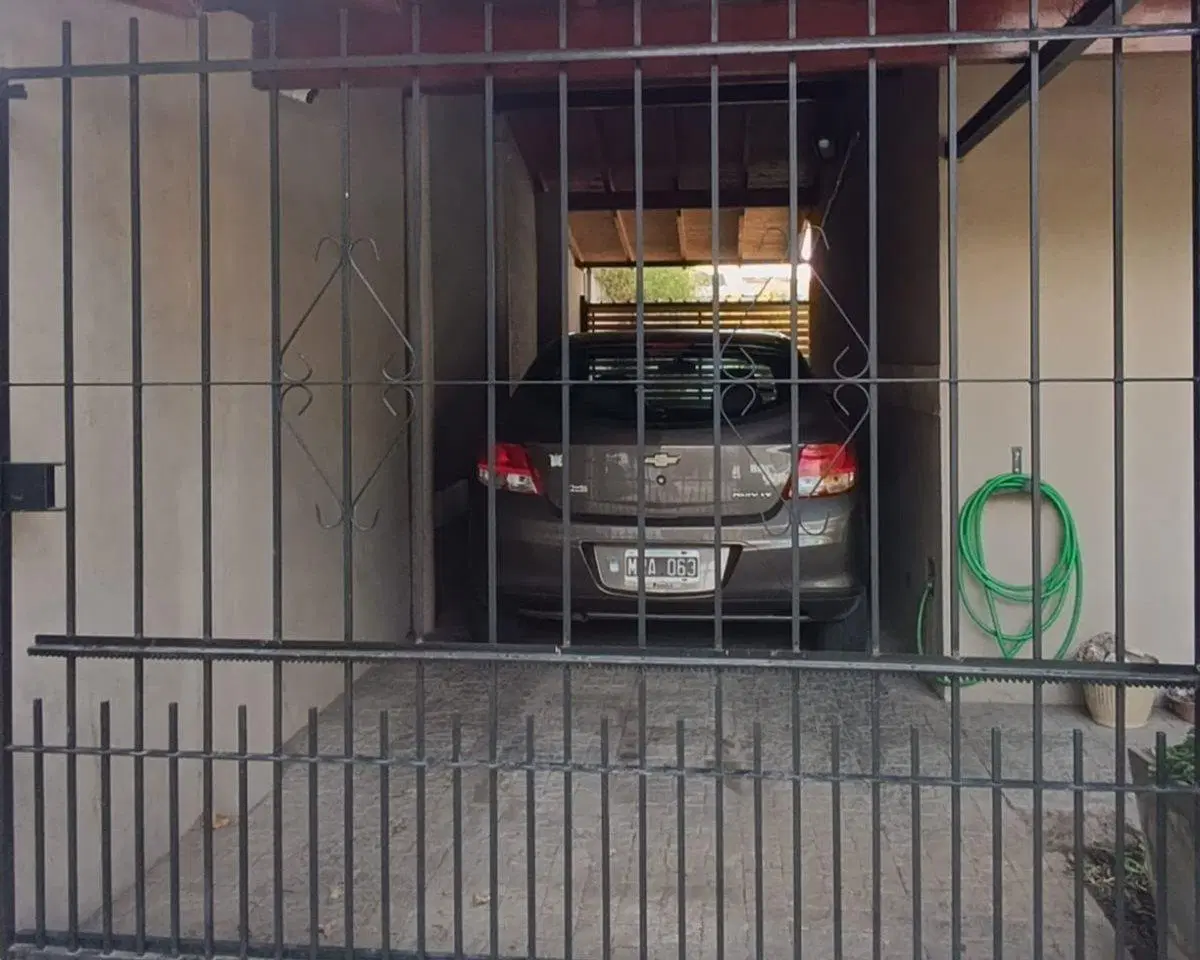 Venta casa 4 amb. Parque Johnston-Hurlingham 4