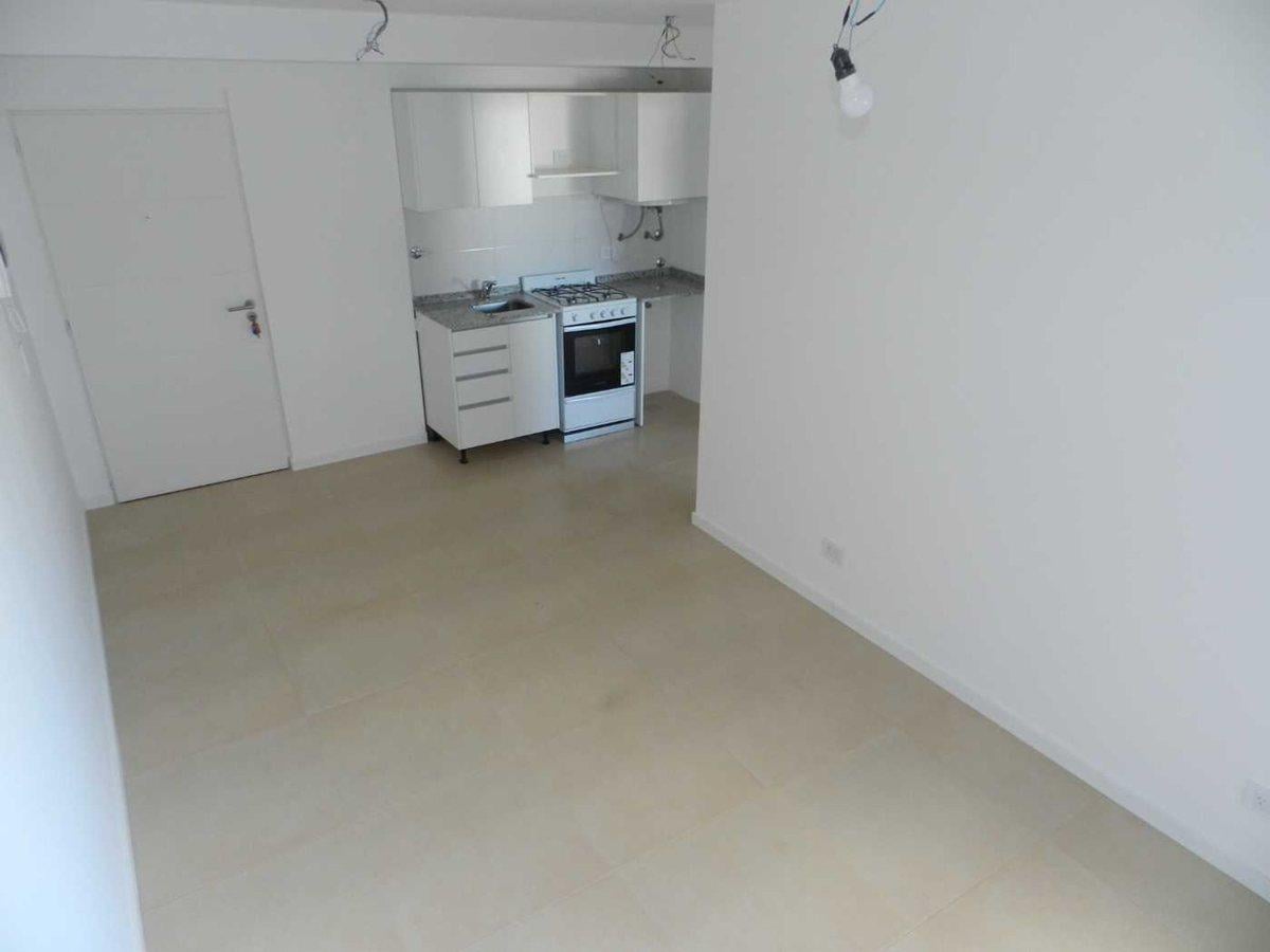 VENTA DEPTO 2 AMB EN SANTOS LUGARES - A ESTRENAR