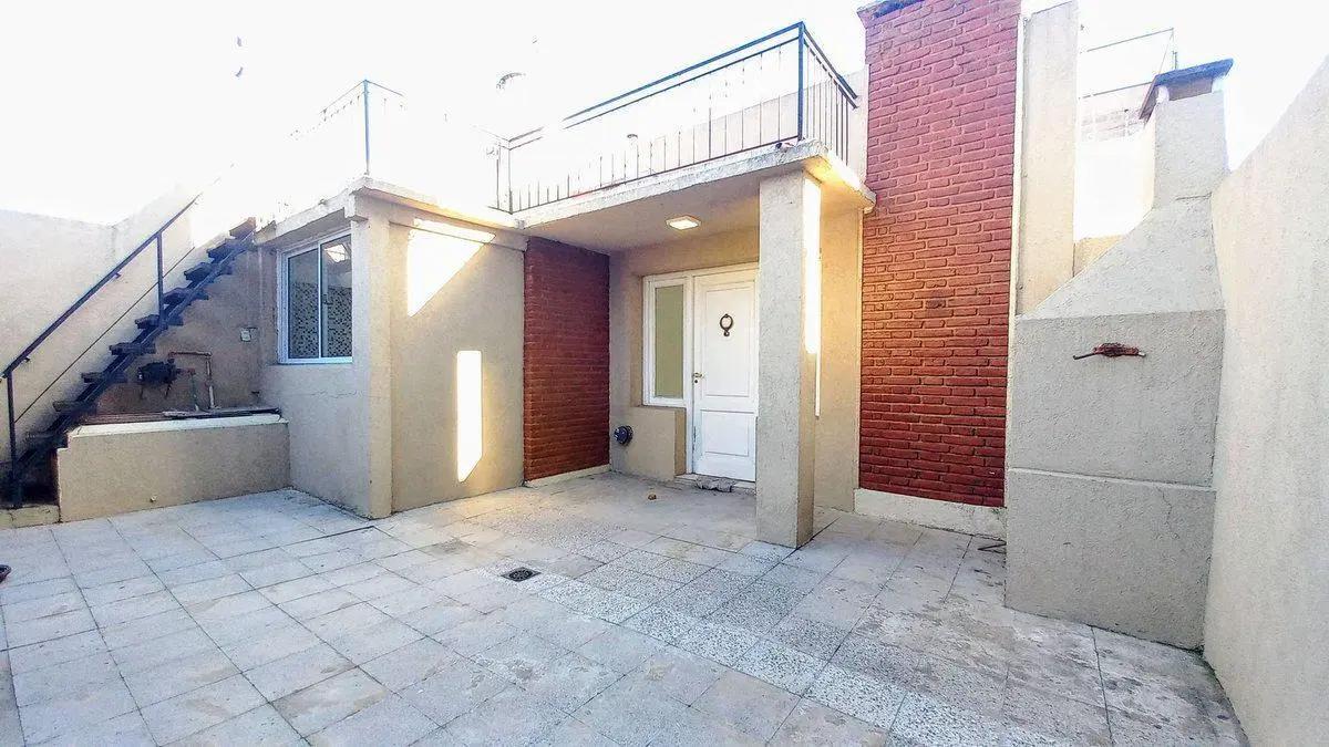 VENTA PH 3 AMBIENTES-MORON-PATIO-TERRAZA 2