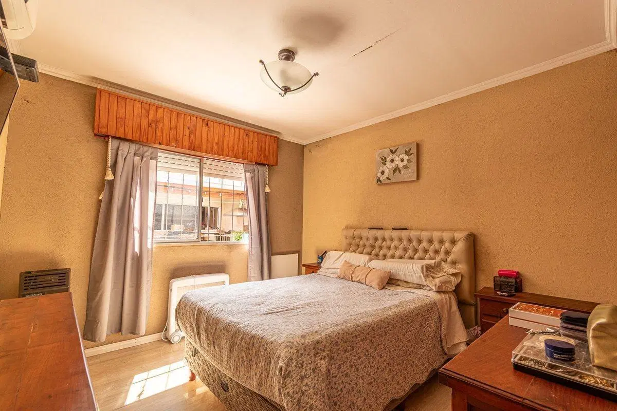 CASA 4 AMB QUINCHO COCH. CASTELAR SUR APTO CREDITO 4