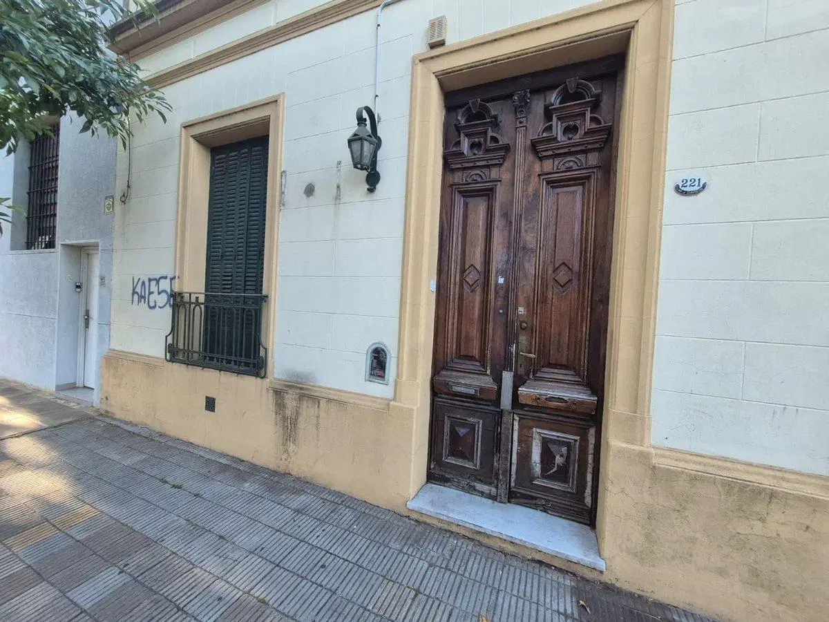 VENTA CASA DE EPOCA 4 AMB MORON  APTO CREDITO 3