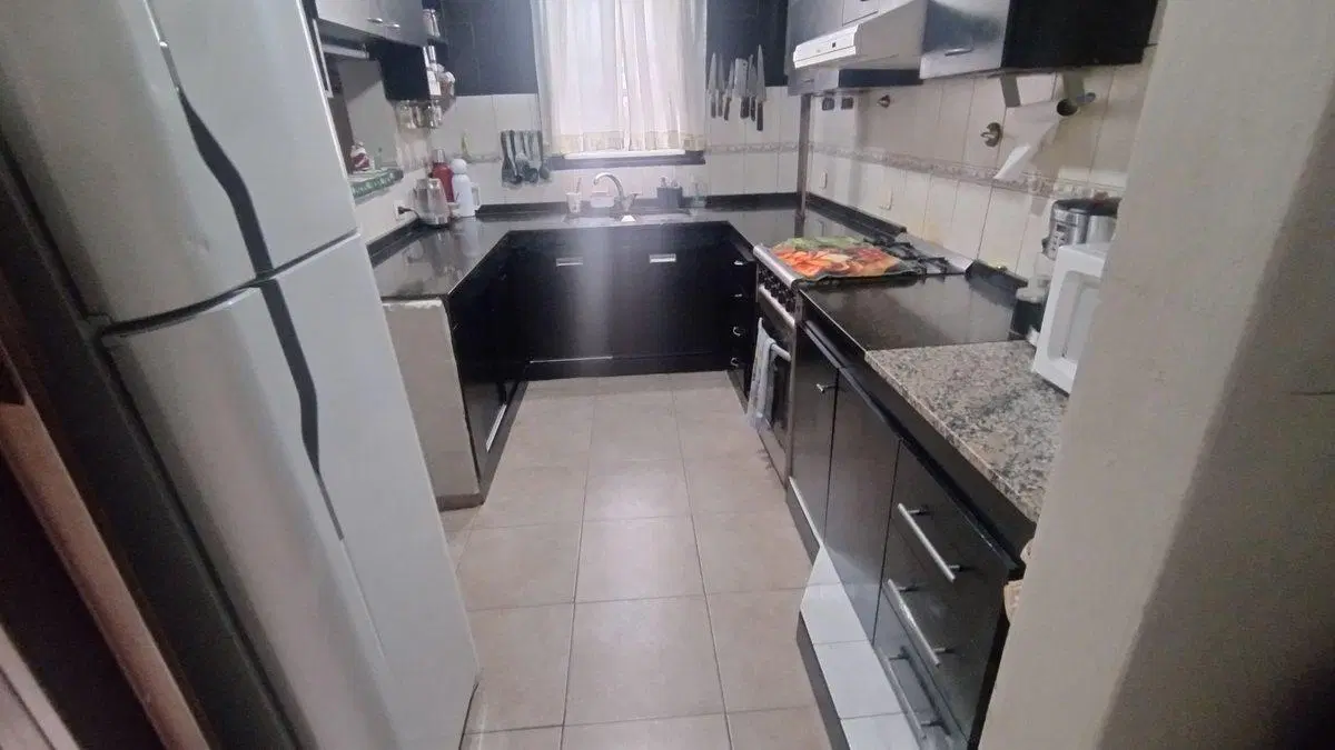 VENTA PH 4 AMB. CON PILETA Y LOCAL,CASEROS.PERMUTA 3