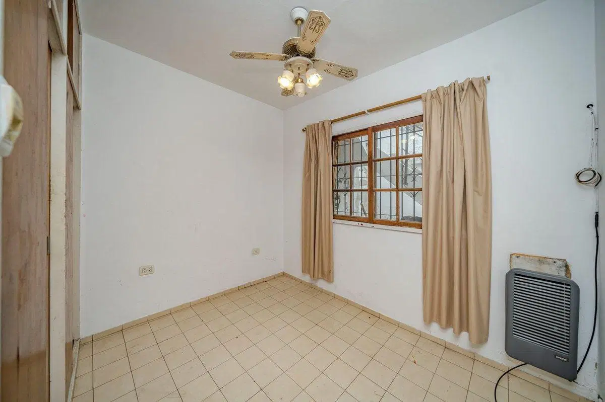 VENTA CASA 4 AMB C/COCHERAS MULTIPLES M. CORONADO 4