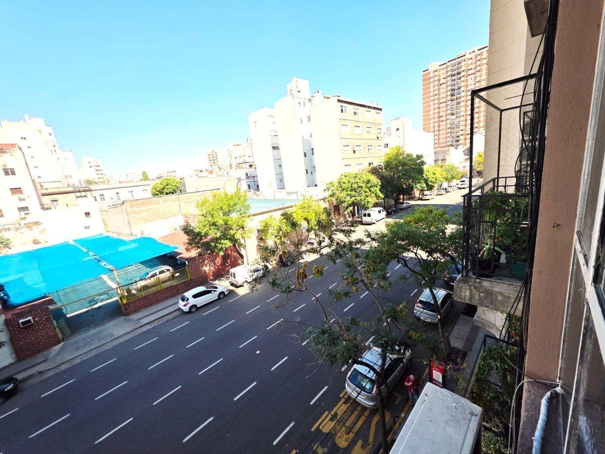 VENTA MONOAMBIENTE SAN TELMO 26M2 AL FRENTE LUMIN