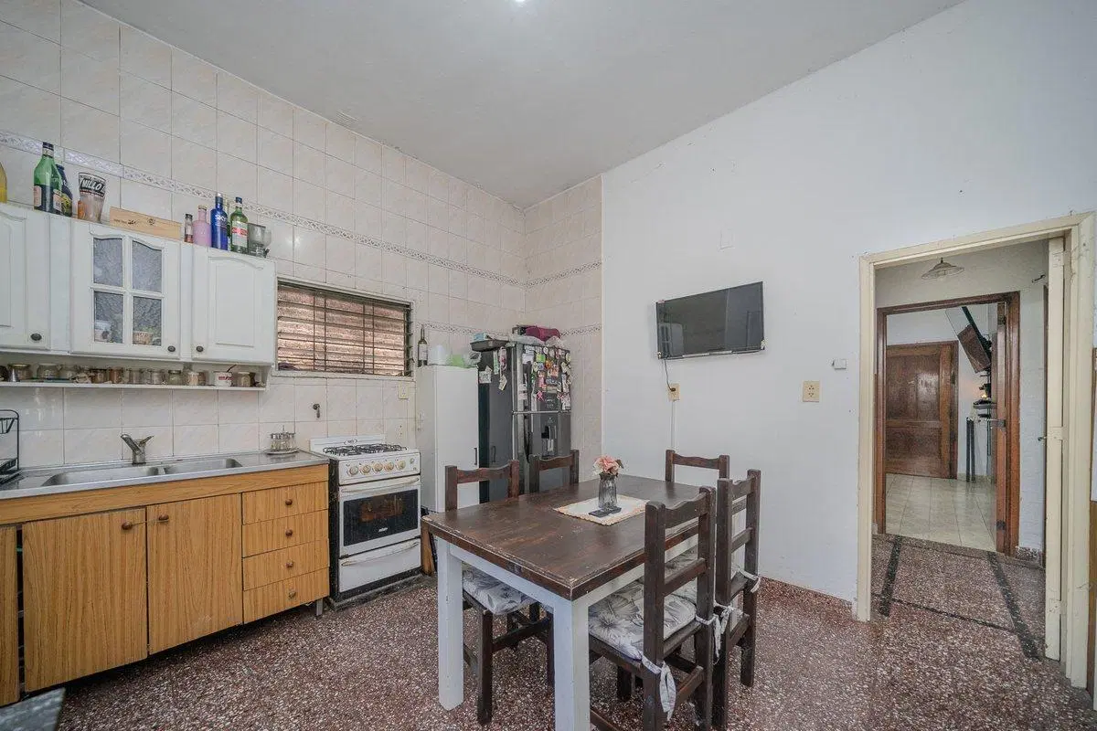 VENTA PH 3 AMBIENTES CON JARDIN Y COCHERA 8