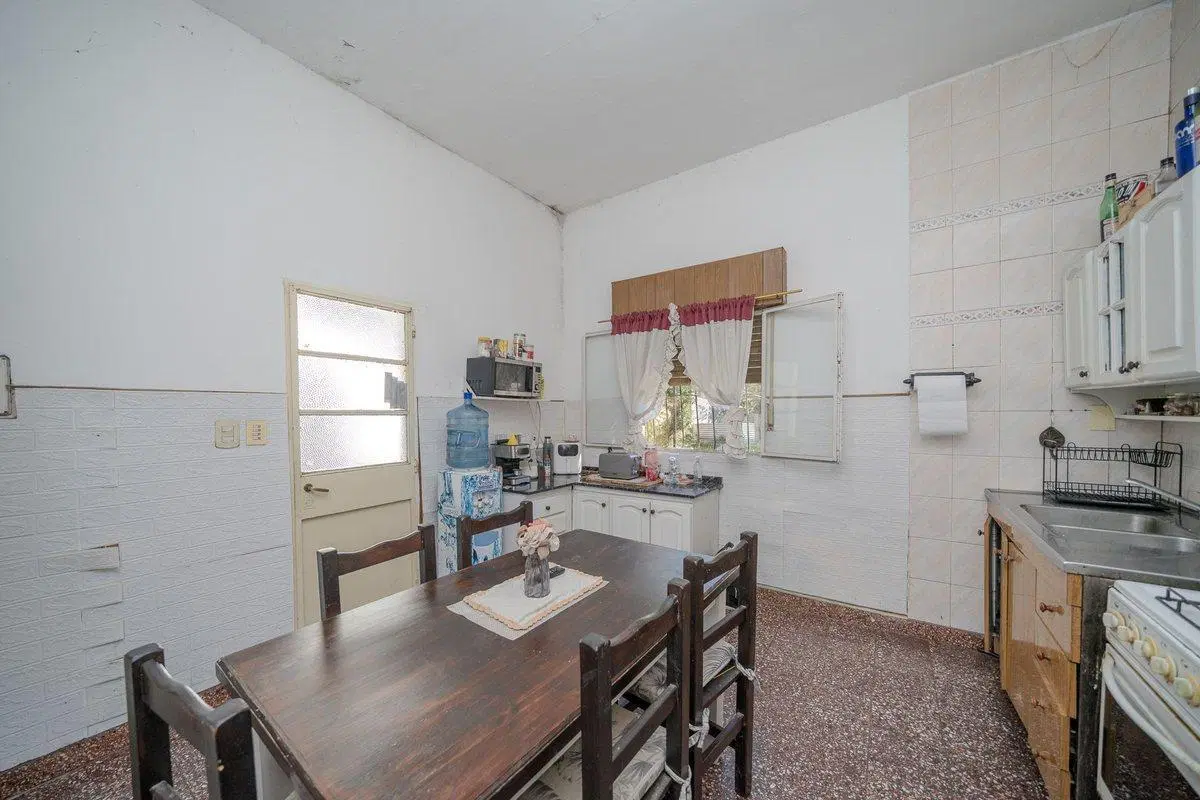 VENTA PH 3 AMBIENTES CON JARDIN Y COCHERA 3