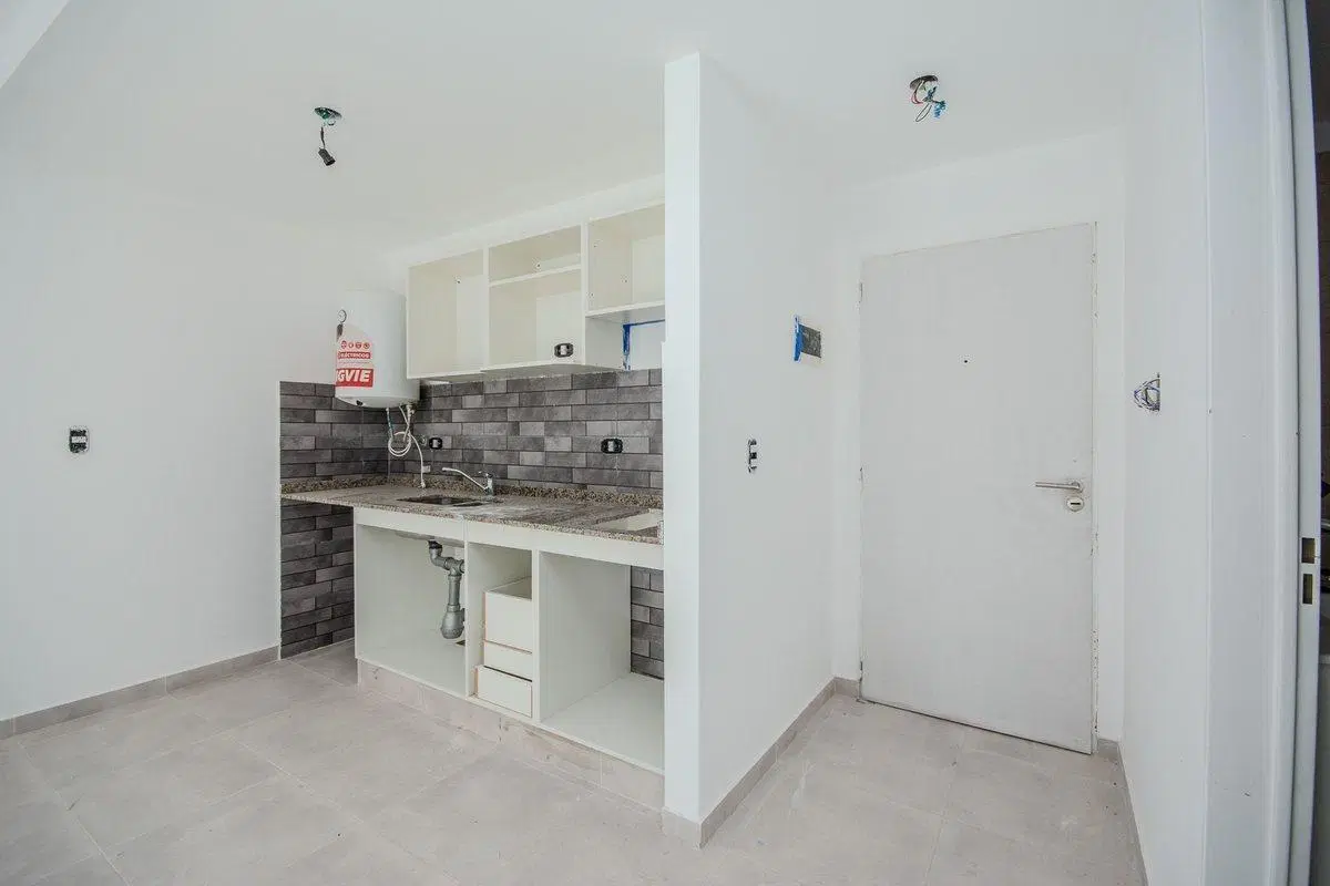 VENTA DE DEPARTAMENTO MONOAMBIENTE M CORONADO 3