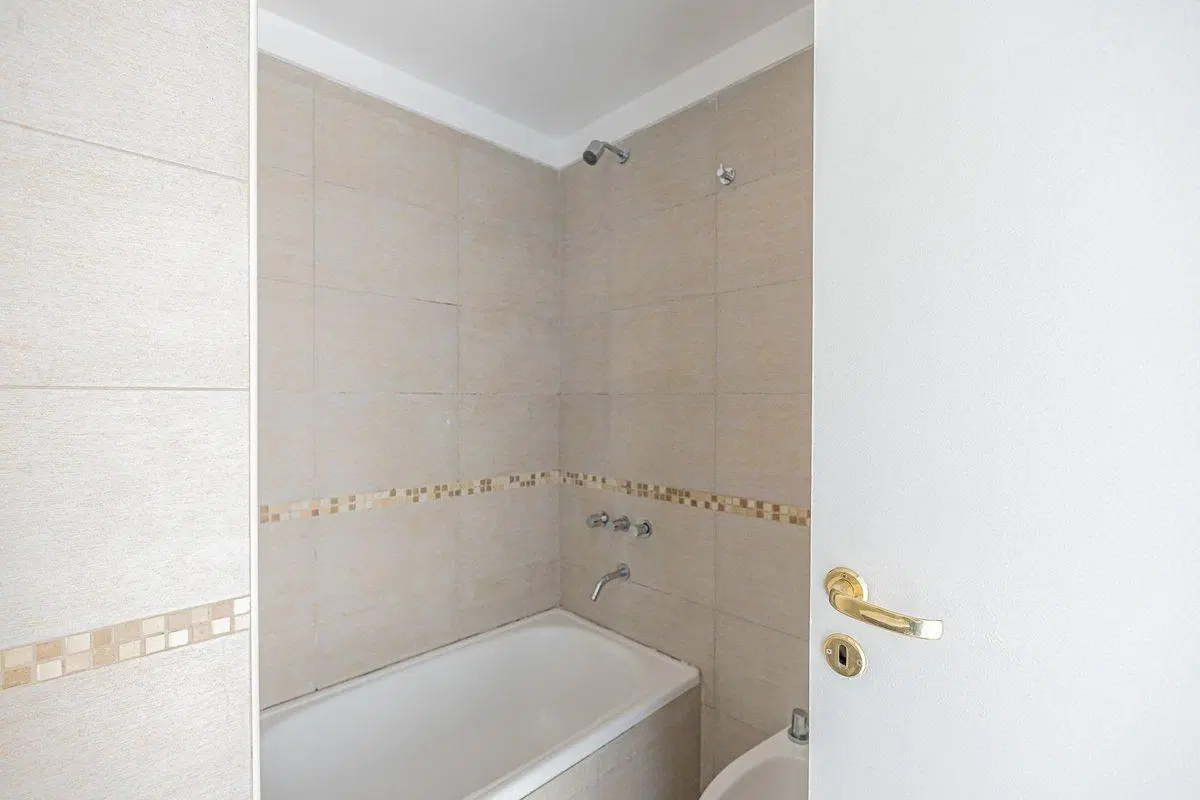 VENTA DE DEPARTAMENTO MONOAMBIENTE MORON CENTRO 4