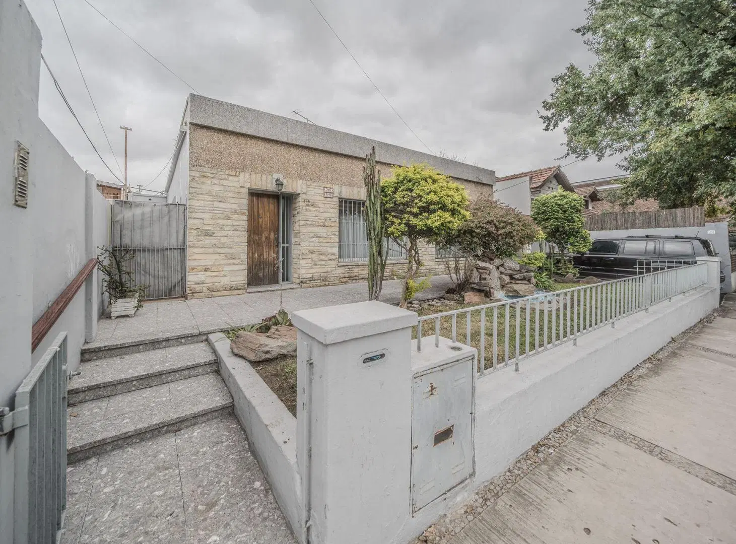 VENTA CASA VILLA BALLESTER SOBRE LOTE 590M2 PILETA 5