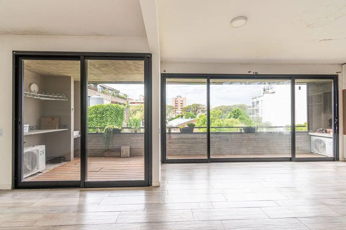 VENTA DEPTO 3 AMB C/COCHERA EN CHACARITA-APTO CRED 2