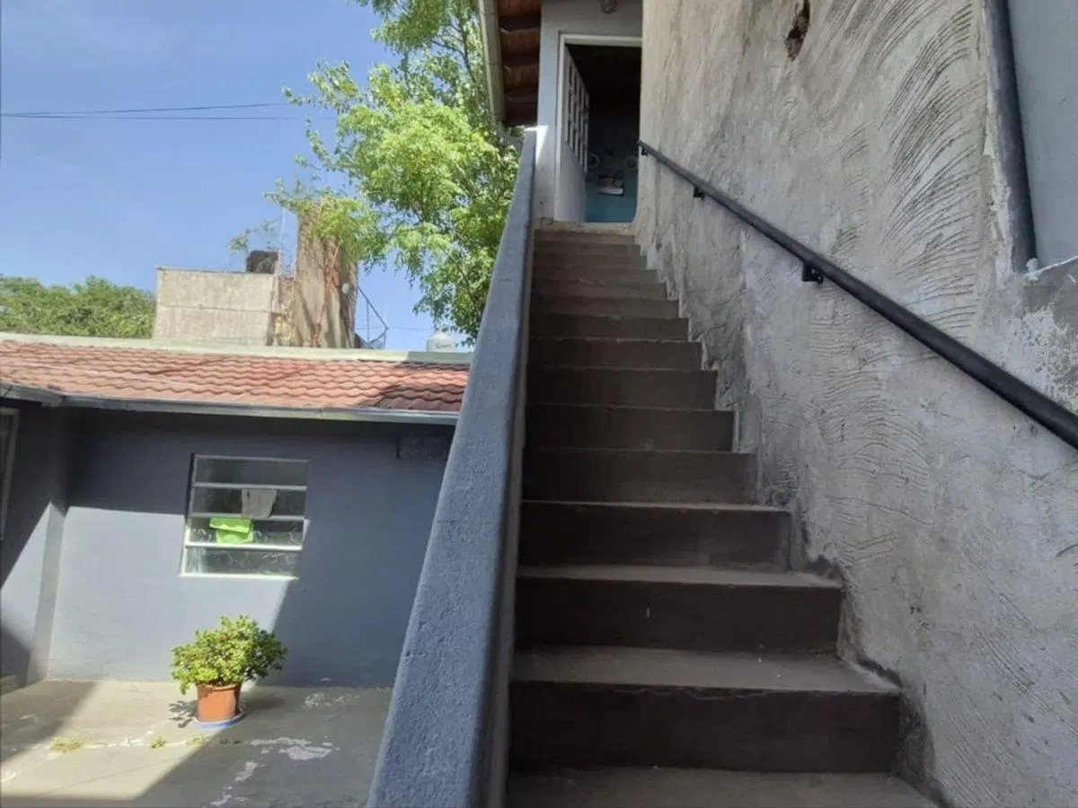 VENTA CASA 420 M2 4 AMB CASEROS GRAN GALPON PARQUE 2