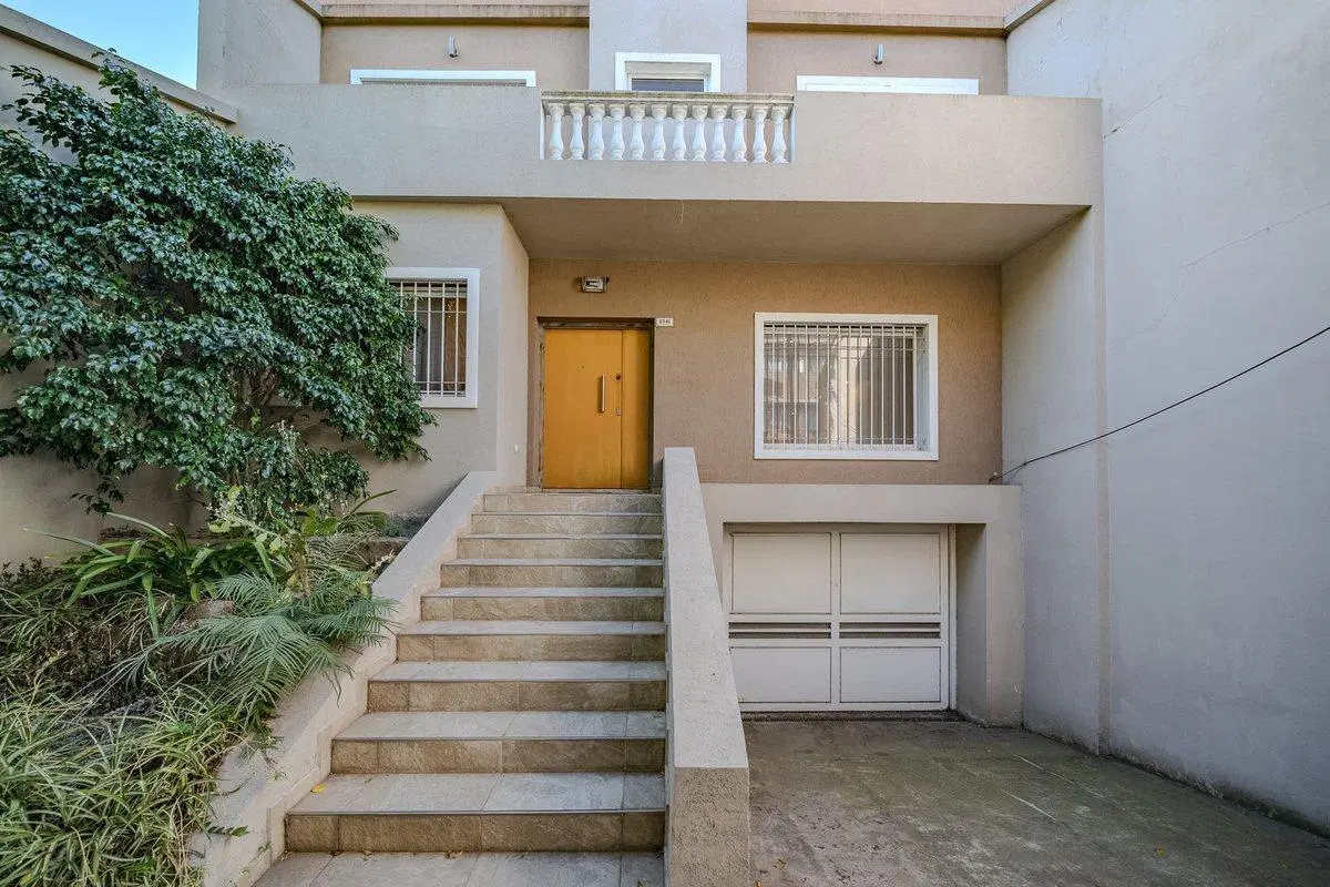 VENTA CASA 6 AMB FLORES PISCINA COCHERA PERMUTA 4