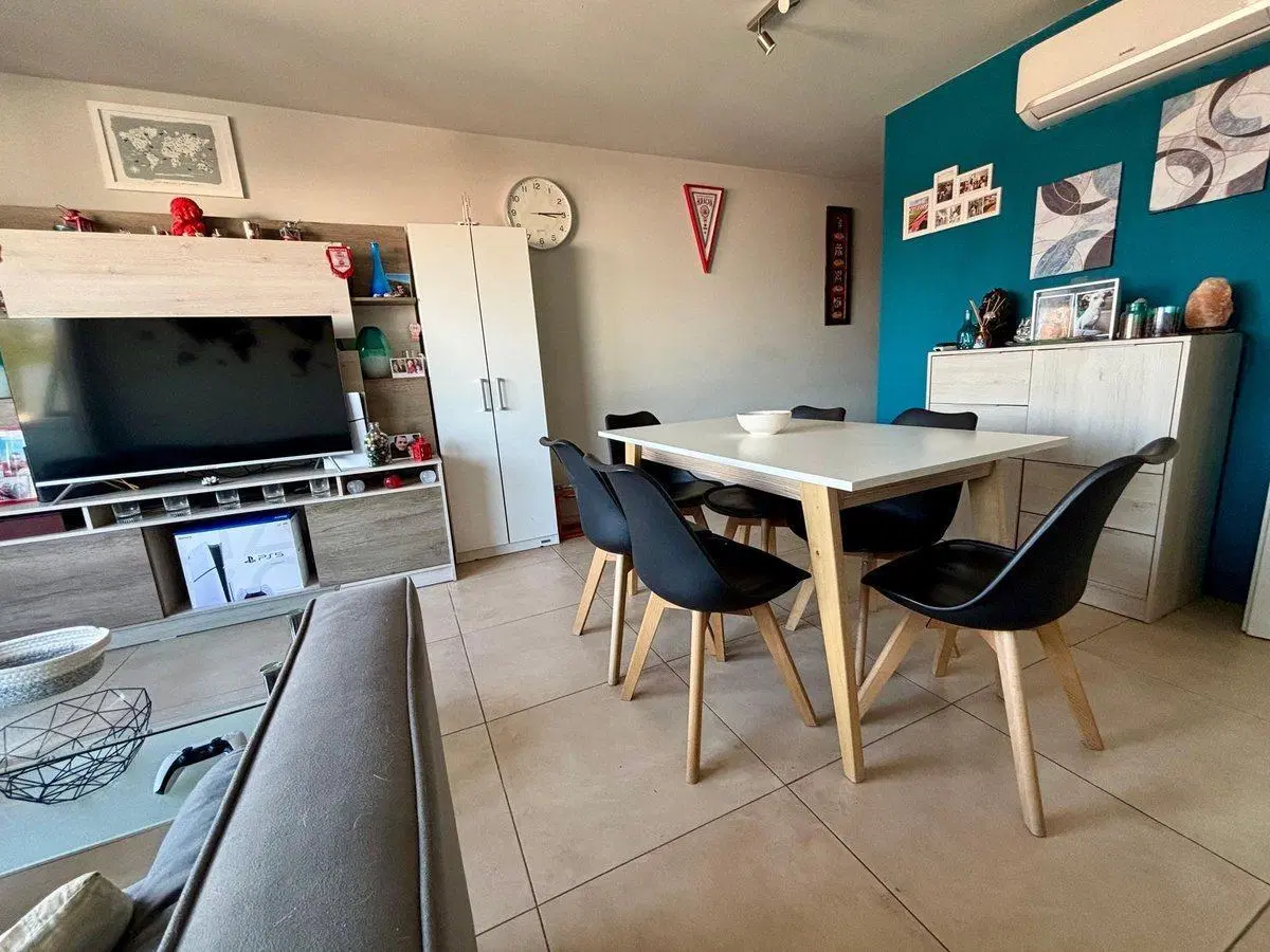 VENTA DE DEPARTAMENTO CON COCHERA HAEDO 3
