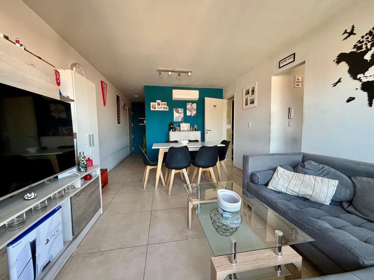 VENTA DE DEPARTAMENTO CON COCHERA HAEDO 2