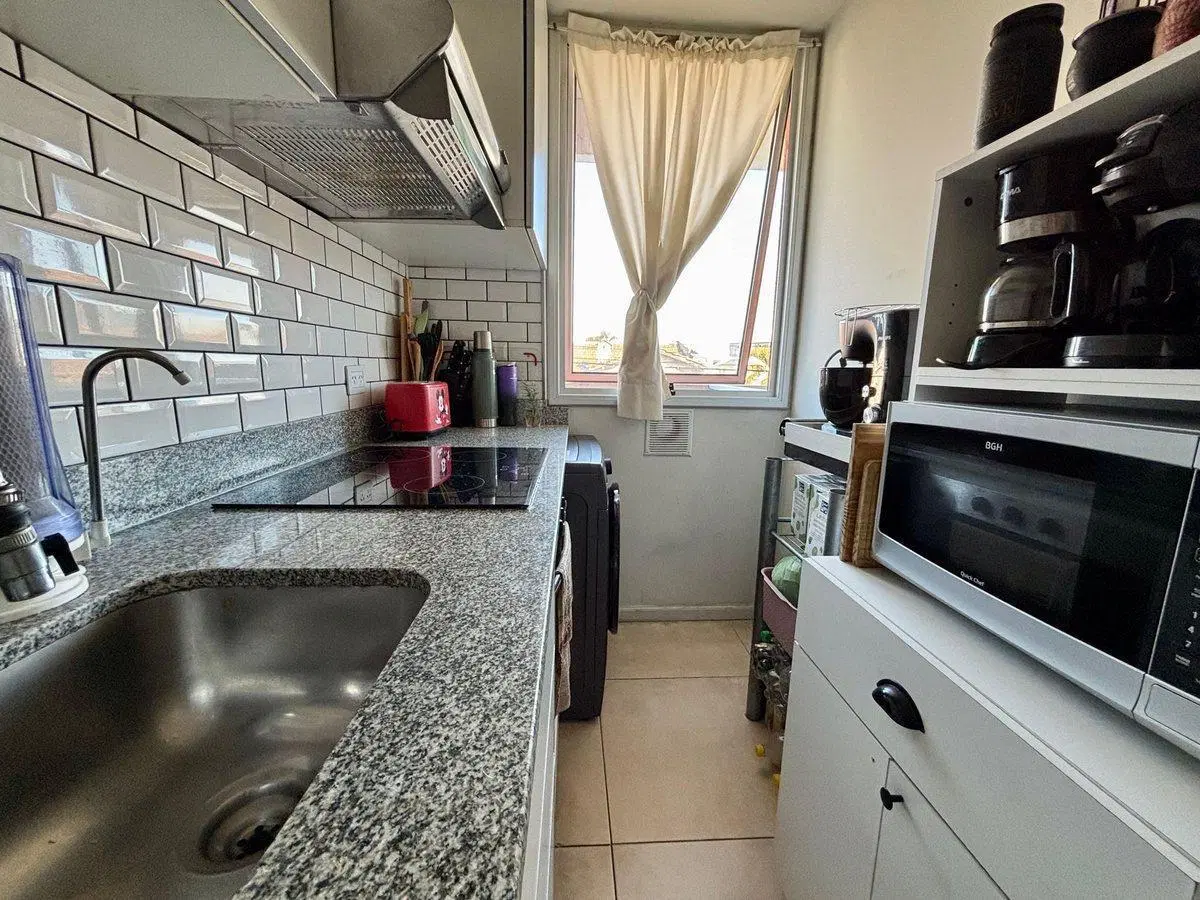 VENTA DE DEPARTAMENTO CON COCHERA HAEDO 4