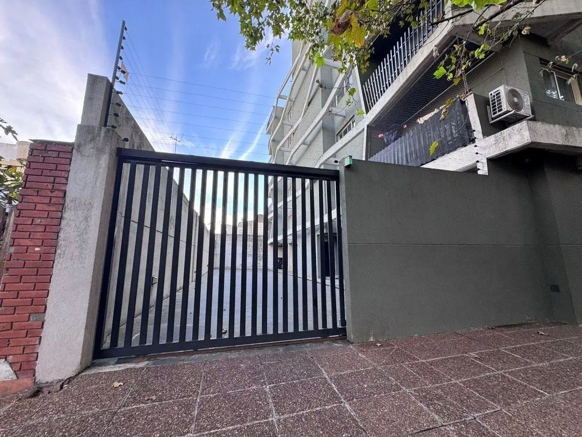 VENTA COCHERA INDEPENDIENTE EN SAENZ PEÑA 3