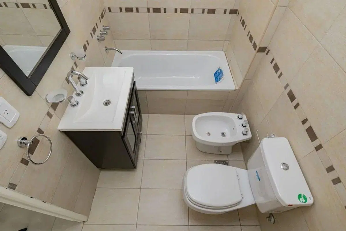 VENTA DEPARTAMENTO DOS AMBIENTES CASERO CENTRO 4