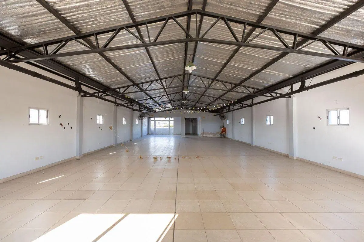 VENTA EDIFICIO EN HURLINGHAM - PERMUTA 5