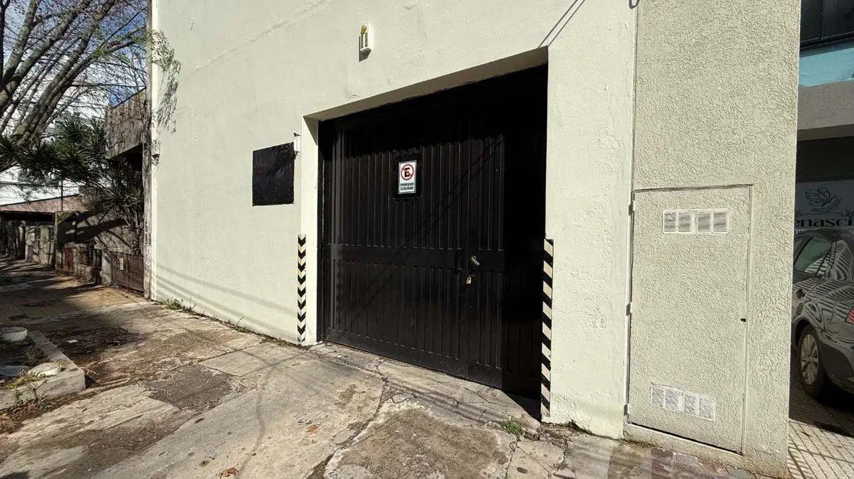 VENTA DE COCHERA EN SANTOS LUGARES 2