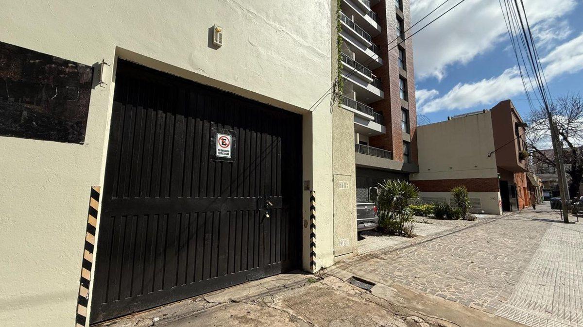 VENTA DE COCHERA EN SANTOS LUGARES