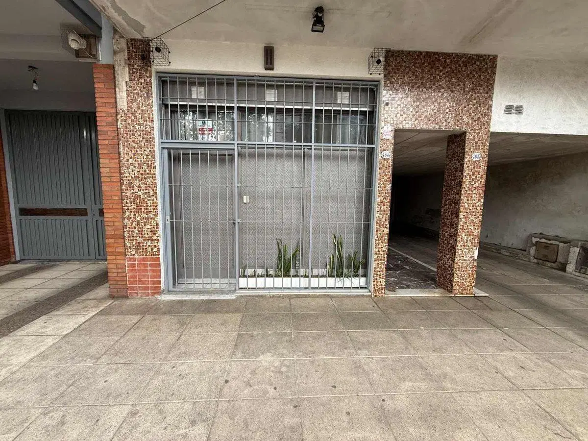 VENTA LOCAL COMERCIAL CASEROS - APTO VIVIENDA 5