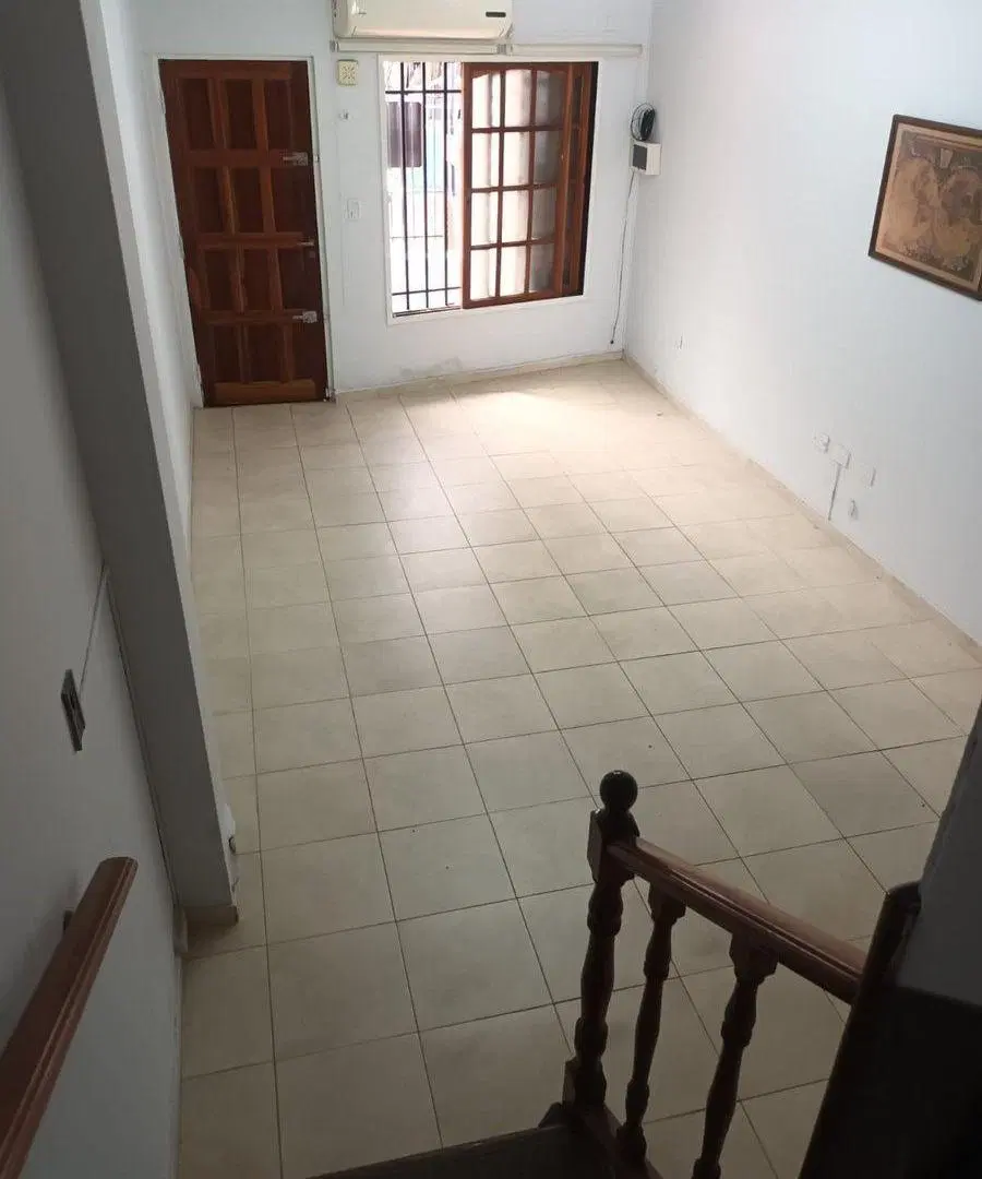PH / DUPLEX (AMPLIO) CON PATIO Y COCHERA MORON 4