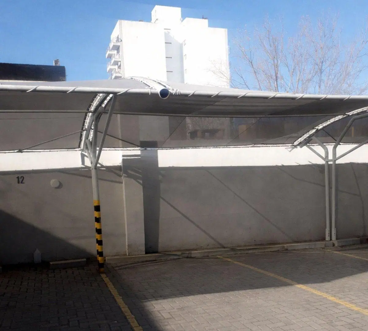 COCHERA EN ZONA CENTRO DE CASEROS 3