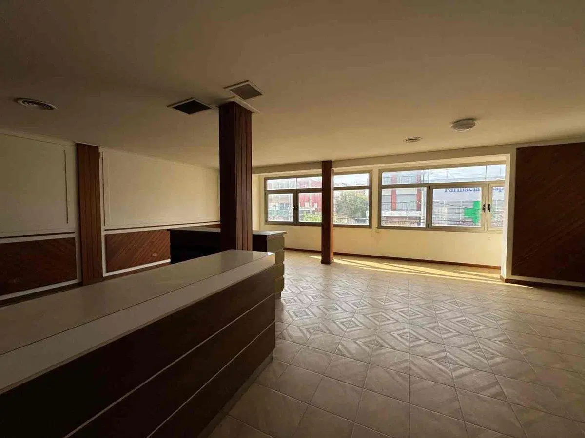 VENTA LOCAL OFICINA IMPORTANTE AVENIDA SAN MIGUEL 4