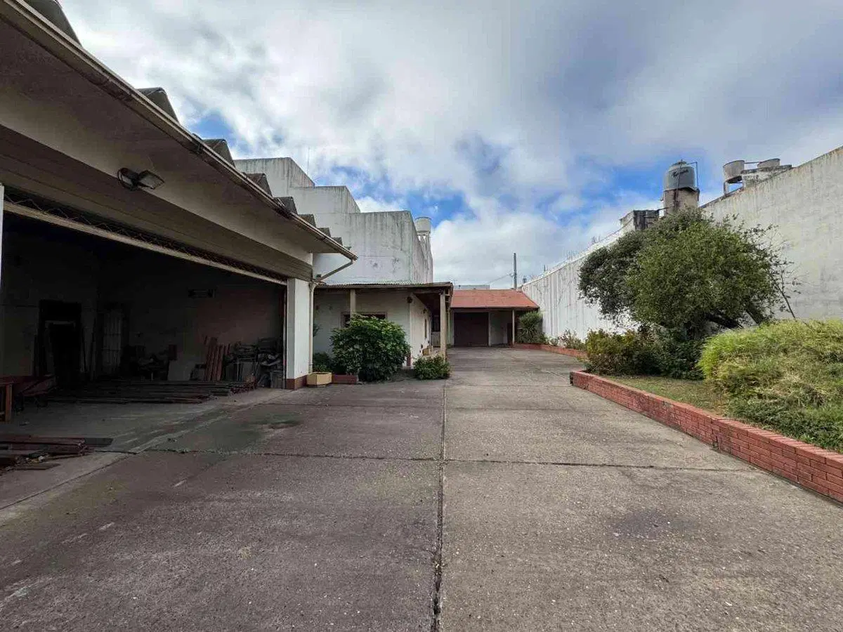 VENTA LOTE TERRENO IMPORTANTE AVENIDA SAN MIGUEL 4