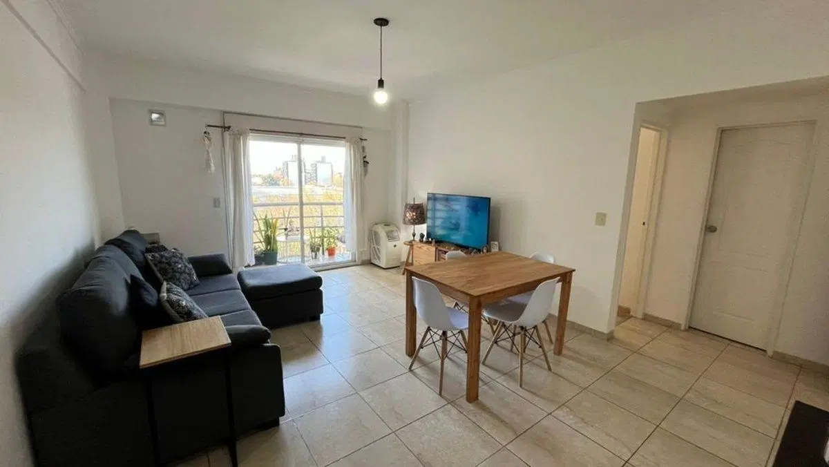 DEPTO 2 AMBIENTES CON AMENITIES EN CASEROS 4