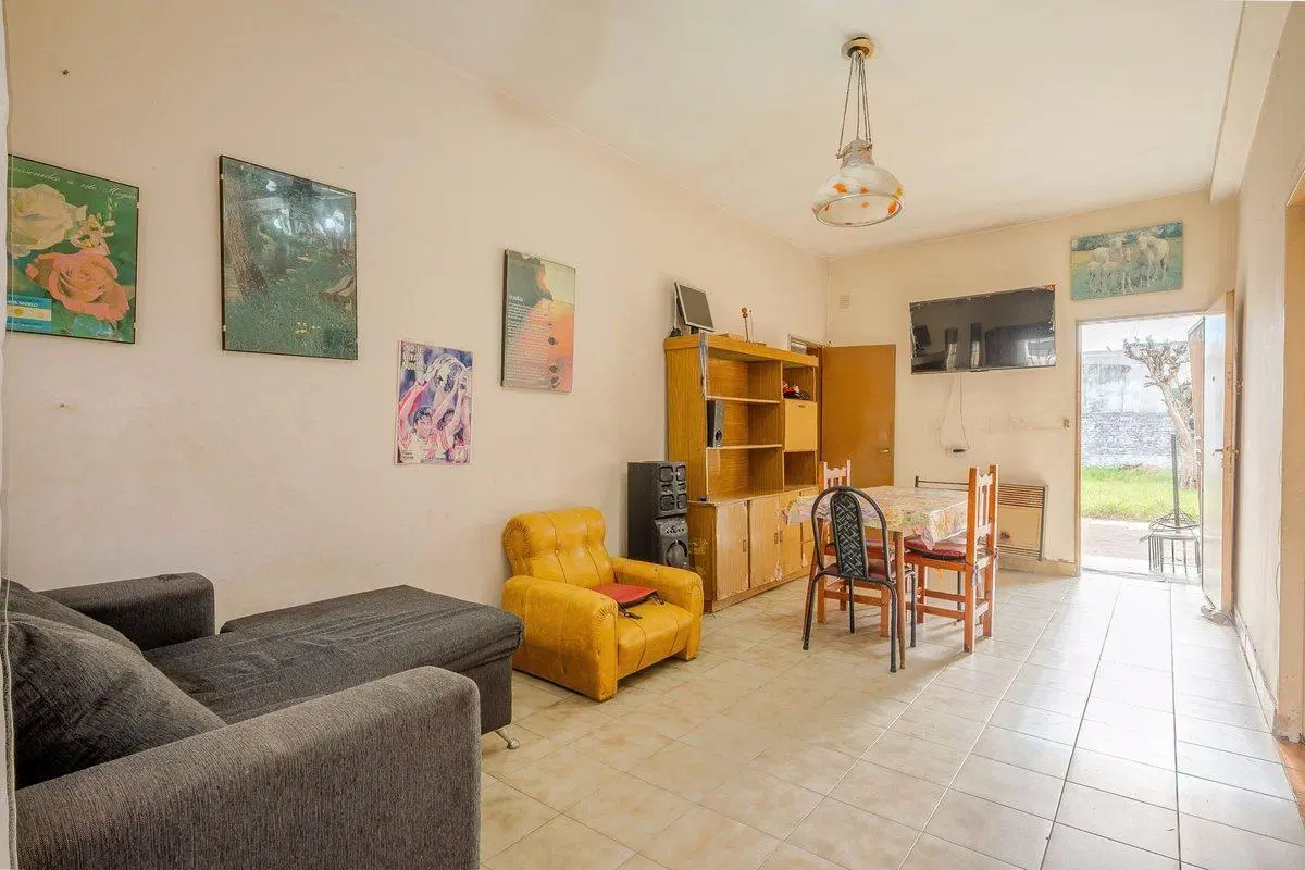 VENTA CASA 3 AMB CON COCHERA Y PARQUE 2