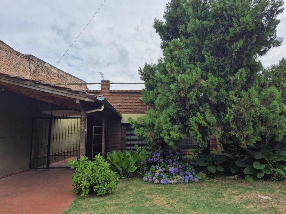 venta de casa 4 amb con cochera apto credito