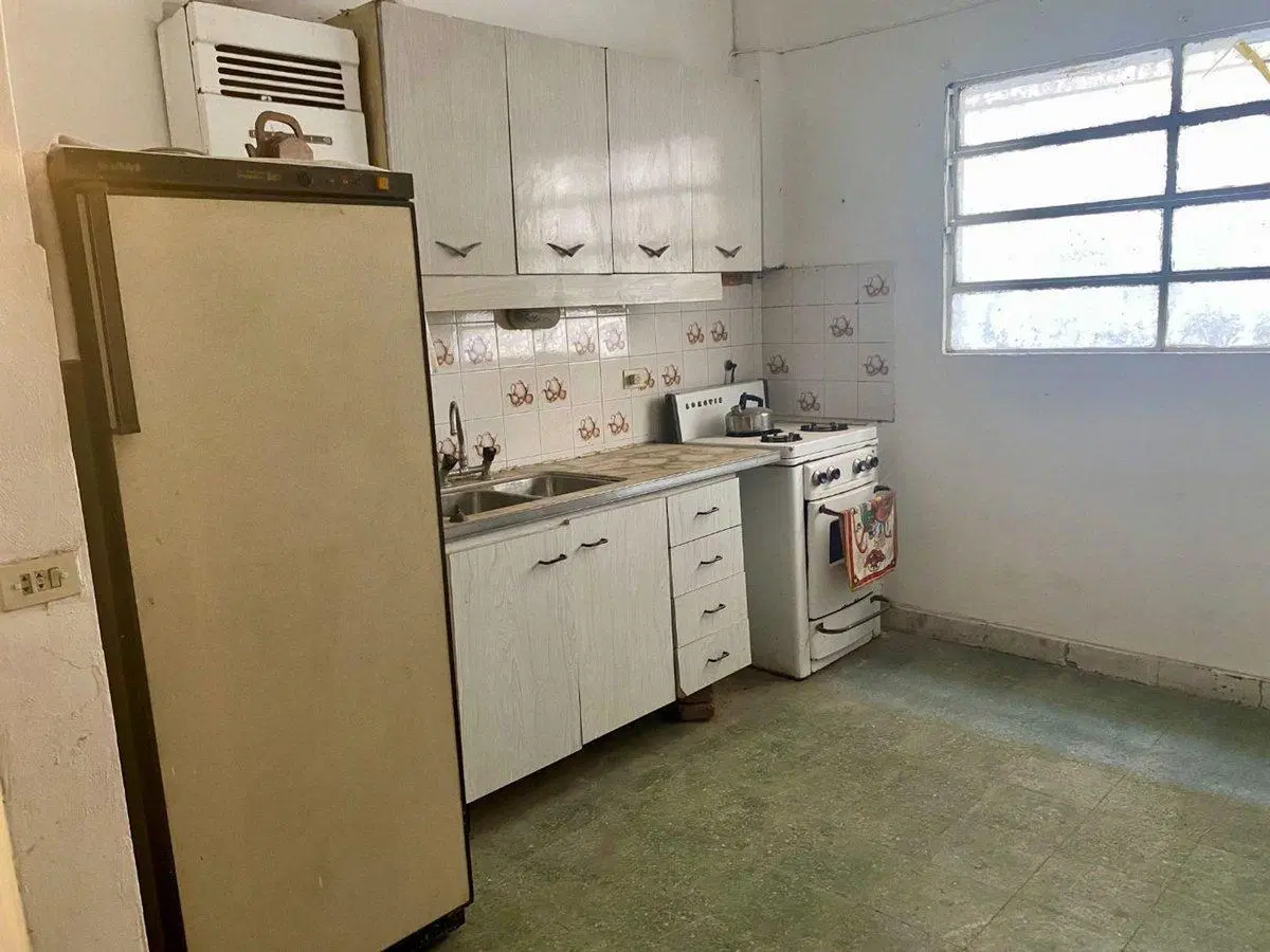 VENTA PH  4 AMB SANTOS LUGARES PATIO A REFACCIONAR 3