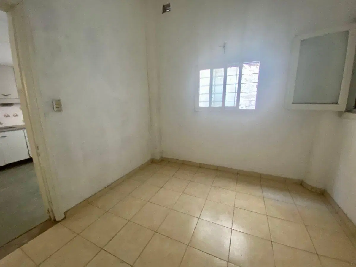 VENTA PH  4 AMB SANTOS LUGARES PATIO A REFACCIONAR 4