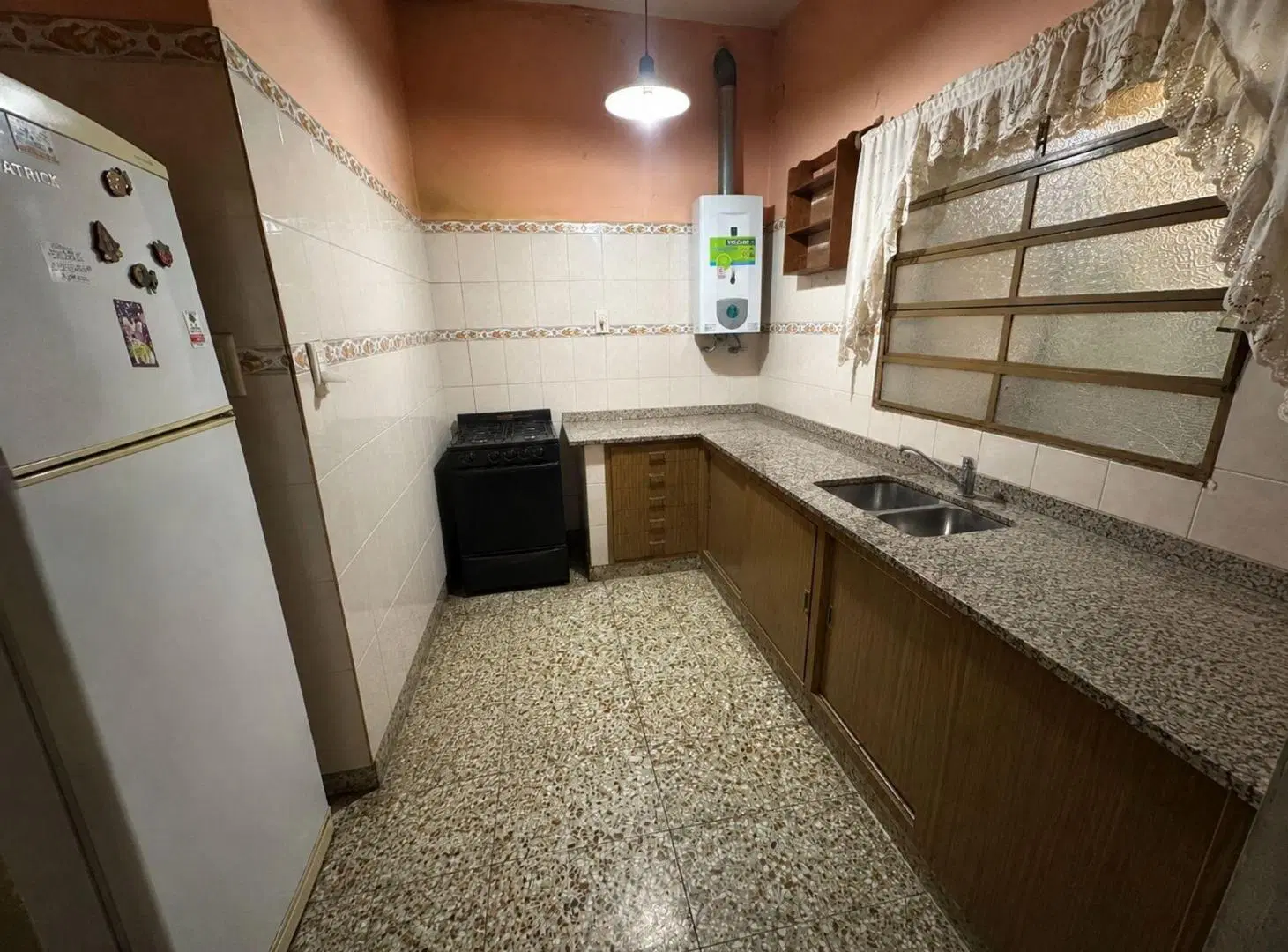 VENTA PH 3 AMB C/COCHERA-CASEROS APTO CREDITO 4