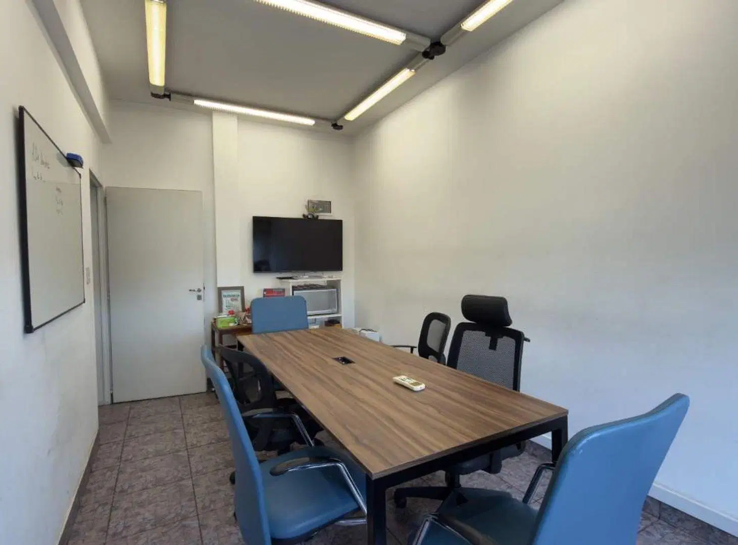 VENTA INDUSTRIAL GALPONES 2000M C/OFICINAS.CASEROS 5