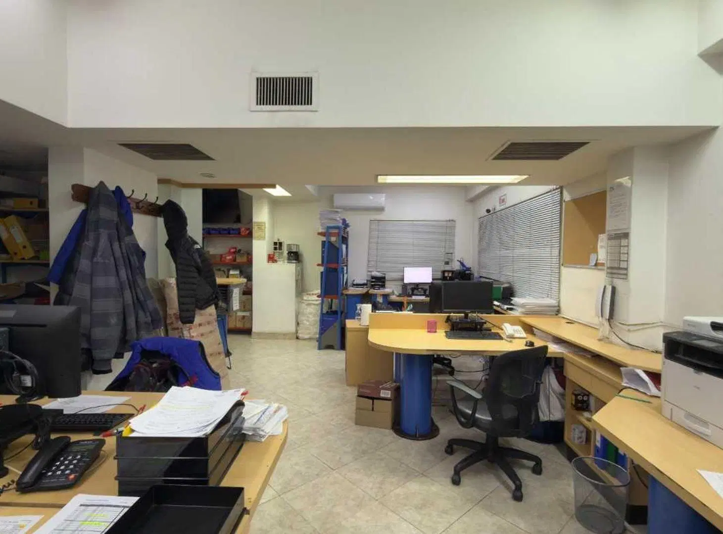 VENTA INDUSTRIAL GALPONES 2000M C/OFICINAS.CASEROS 3